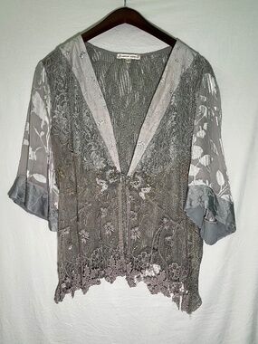 Spencer Alexis kimono jacket. Size Large